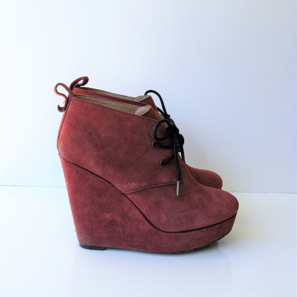 Koolaburra Katelyn Desert Wedge Ankle Bootie 8 - Picture 7 of 8